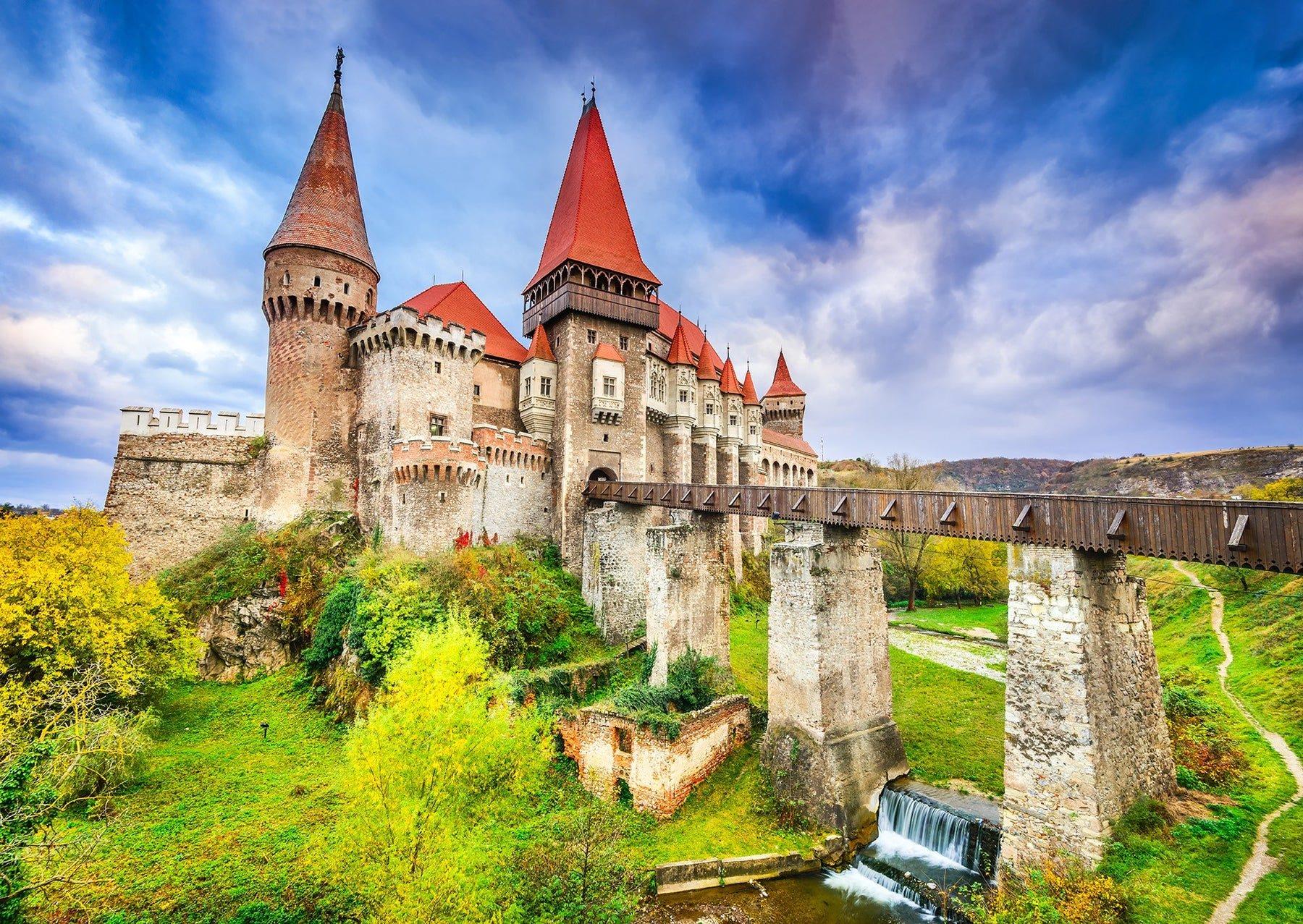 Enjoy The Corvin's Castle, Hunedoara Jigsaw Puzzle (1000 Pieces)