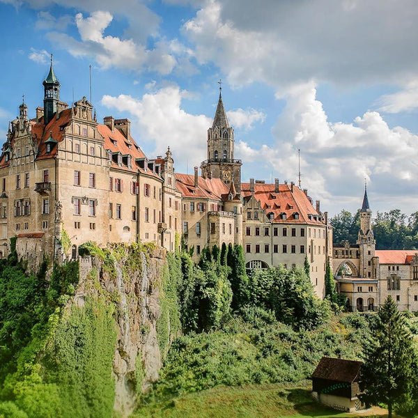 Ravensburger Beautiful Castles - Sigmaringen, Germany Jigsaw Puzzle (1000 Pieces)