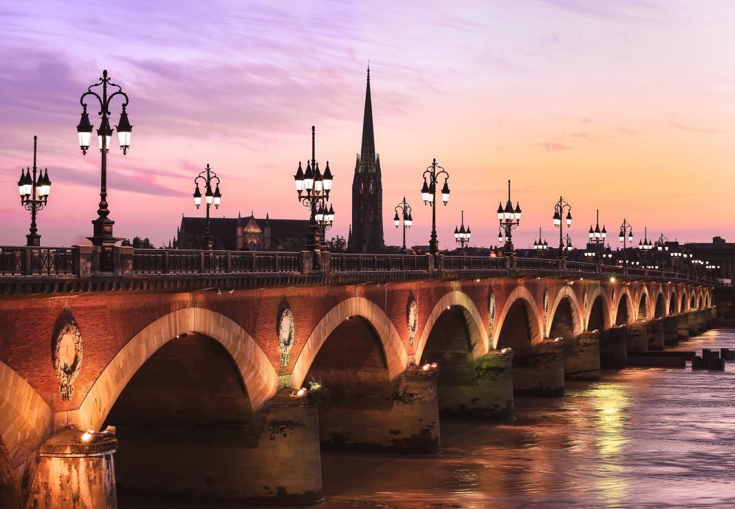 Bluebird Pont de Pierre, Bordeaux Jigsaw Puzzle (1000 Pieces)