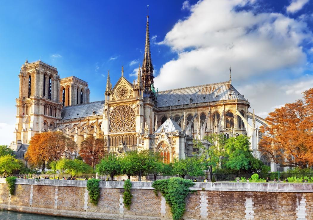 Bluebird Cathédrale Notre-Dame de Paris Jigsaw Puzzle (2000 Pieces)