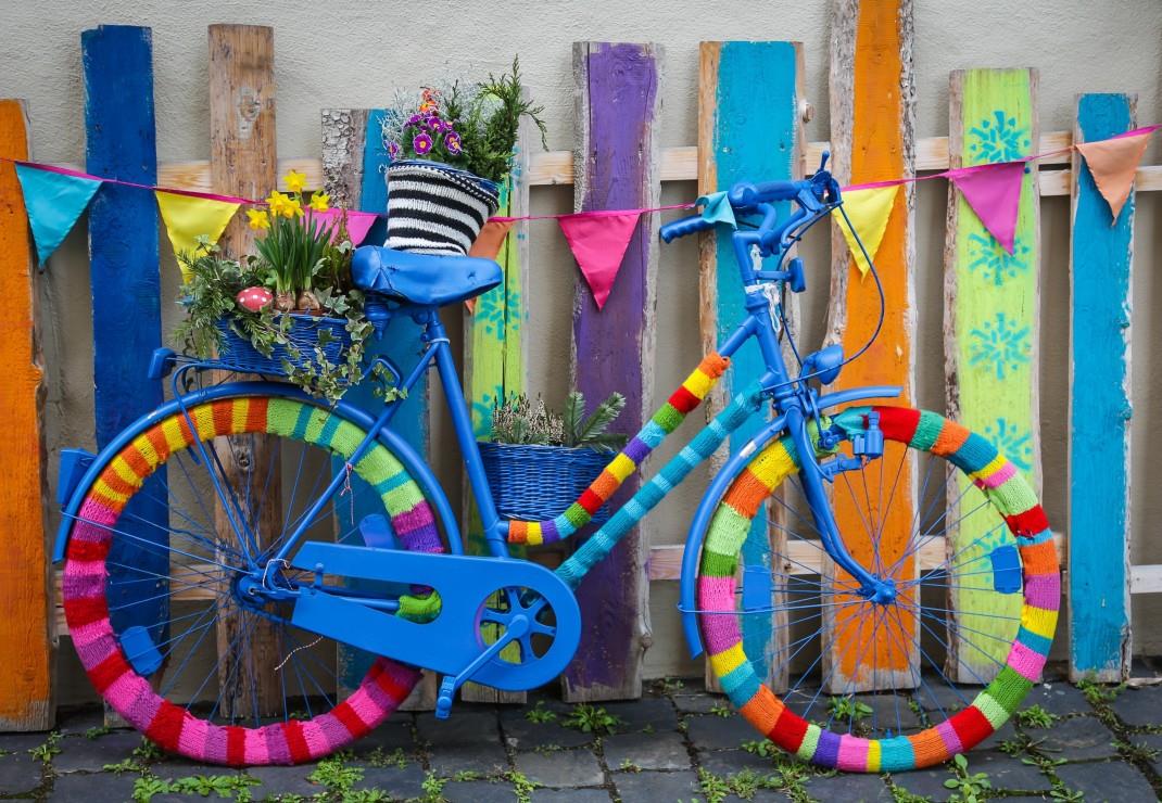 Bluebird My Beautiful Colorful Bike Jigsaw Puzzle (1000 Pieces)